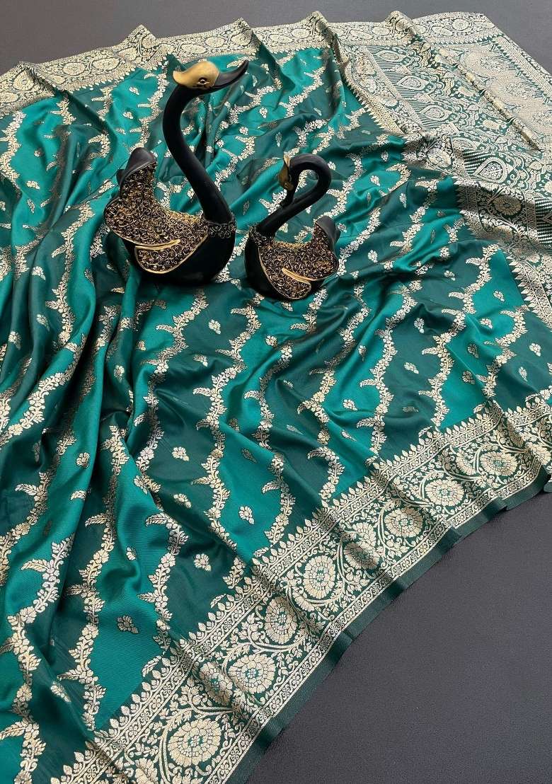 Rama Zari Weaving Banarasi Saree Set for Diwali | Wedding & Festive Wear - Indya