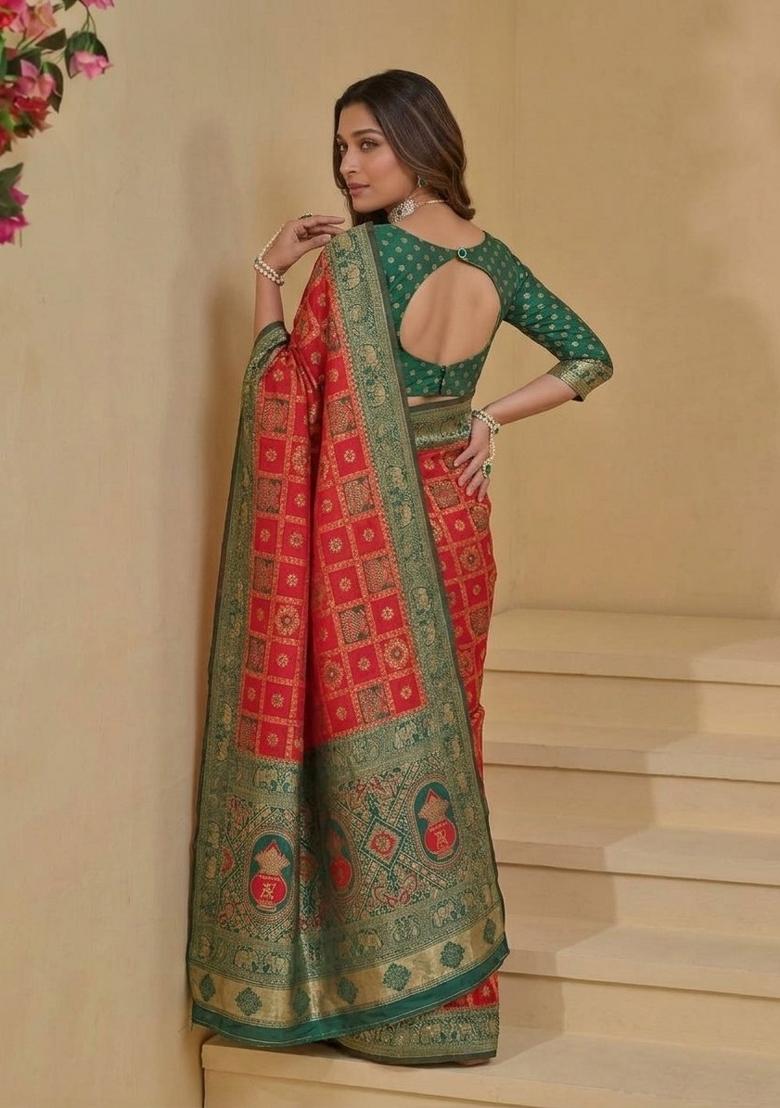 Red Zari Work Banarasi Saree Set - Indya