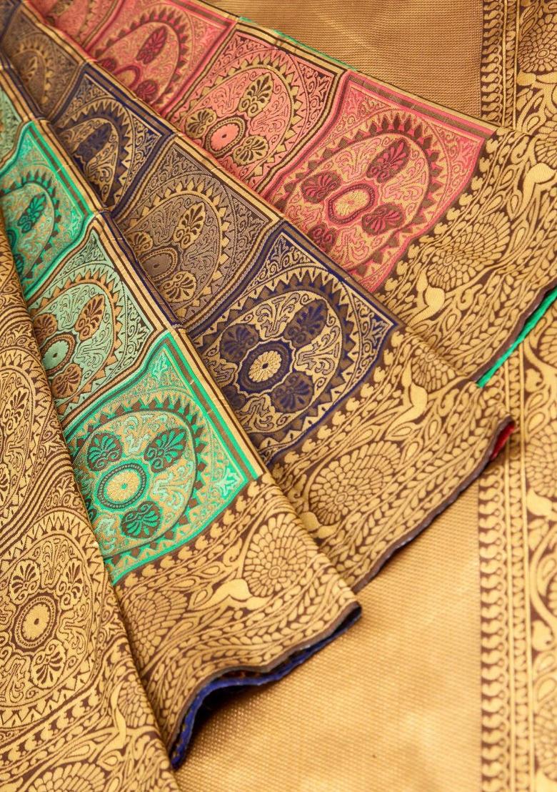 Golden Zari Weaving Silk Saree Set - Indya