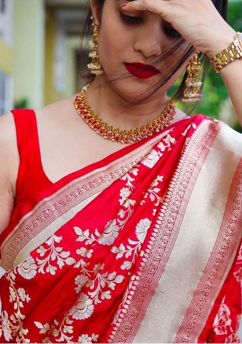 Red Zari Weaving Silk Saree Set - Indya