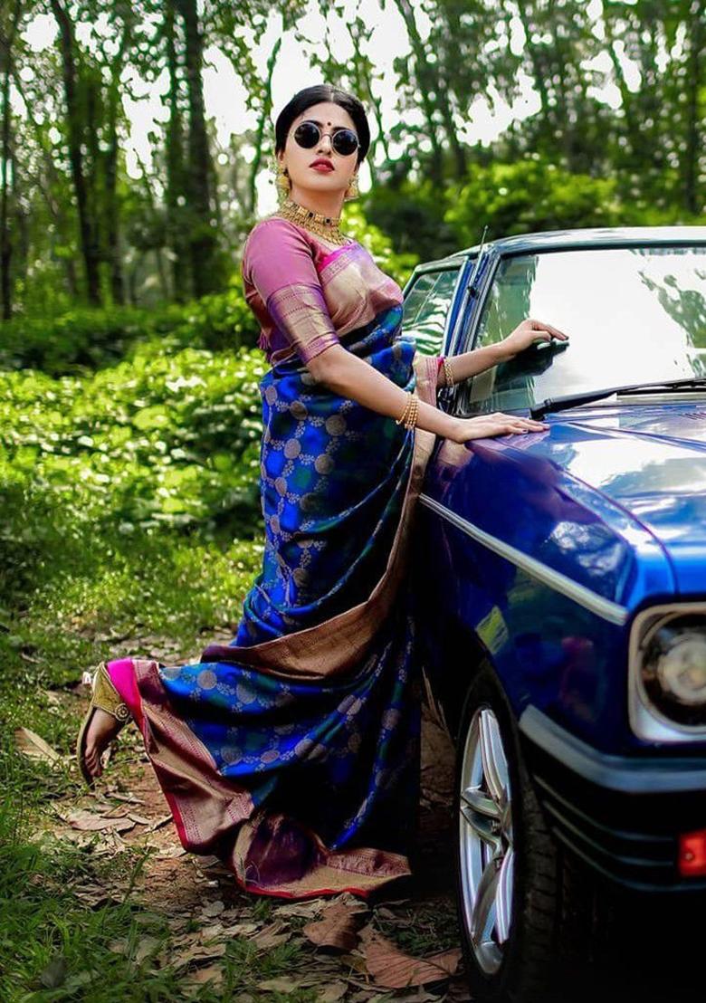 Blue Zari Weaving Silk Saree Set - Indya
