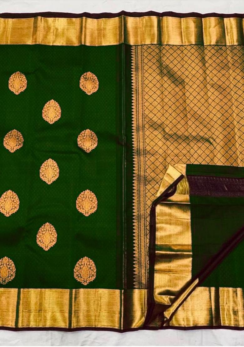 Green Zari Weaving Silk Saree Set - Indya