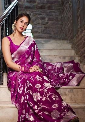 Magenta Zari Weaving Silk Saree Set