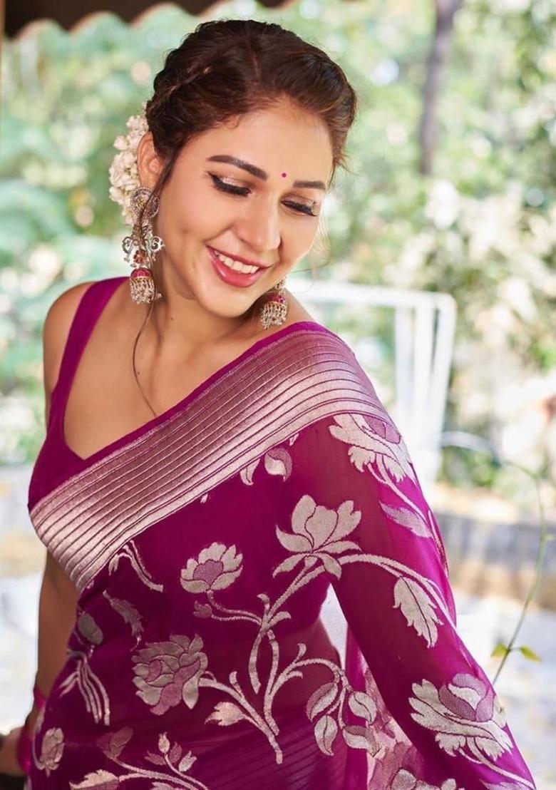 Magenta Zari Weaving Silk Saree Set - Indya