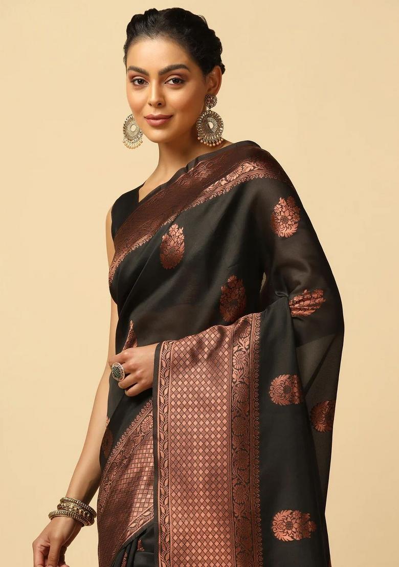 Black Zari Weaving Silk Saree Set - Indya