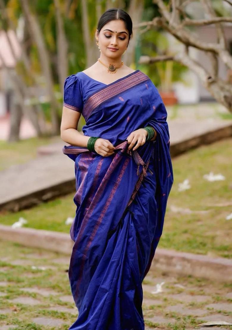 Blue Zari Weaving Silk Saree Set - Indya