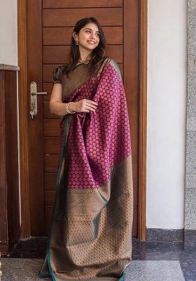 Magenta Zari Weaving Silk Saree Set