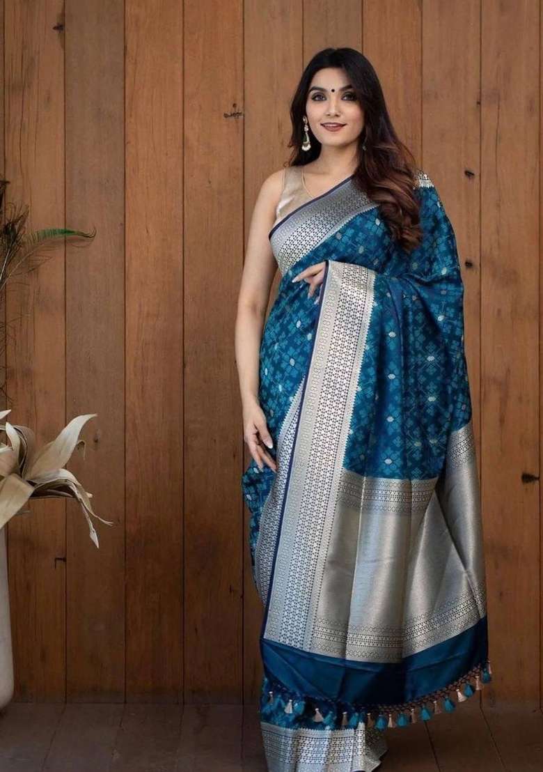 Blue Zari Weaving Silk Saree Set for Diwali | Wedding & Festive Wear - Indya
