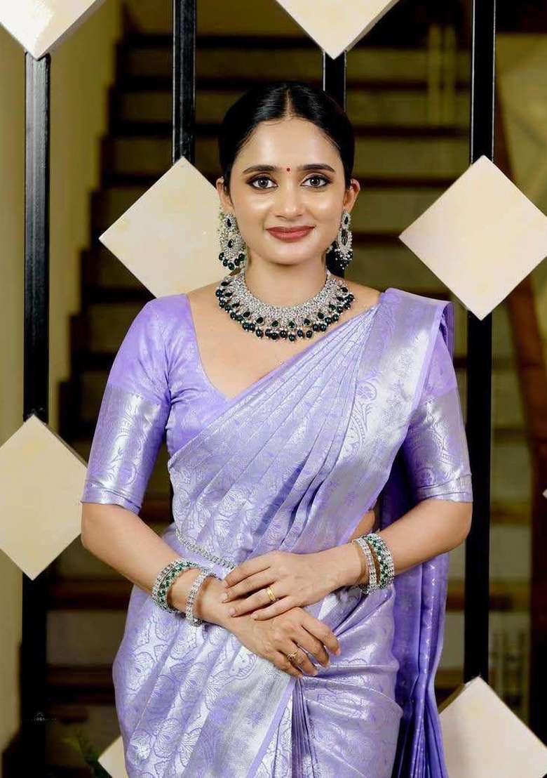 Lavender Zari Weaving Silk Saree Set for Diwali and Festive Wear - Indya