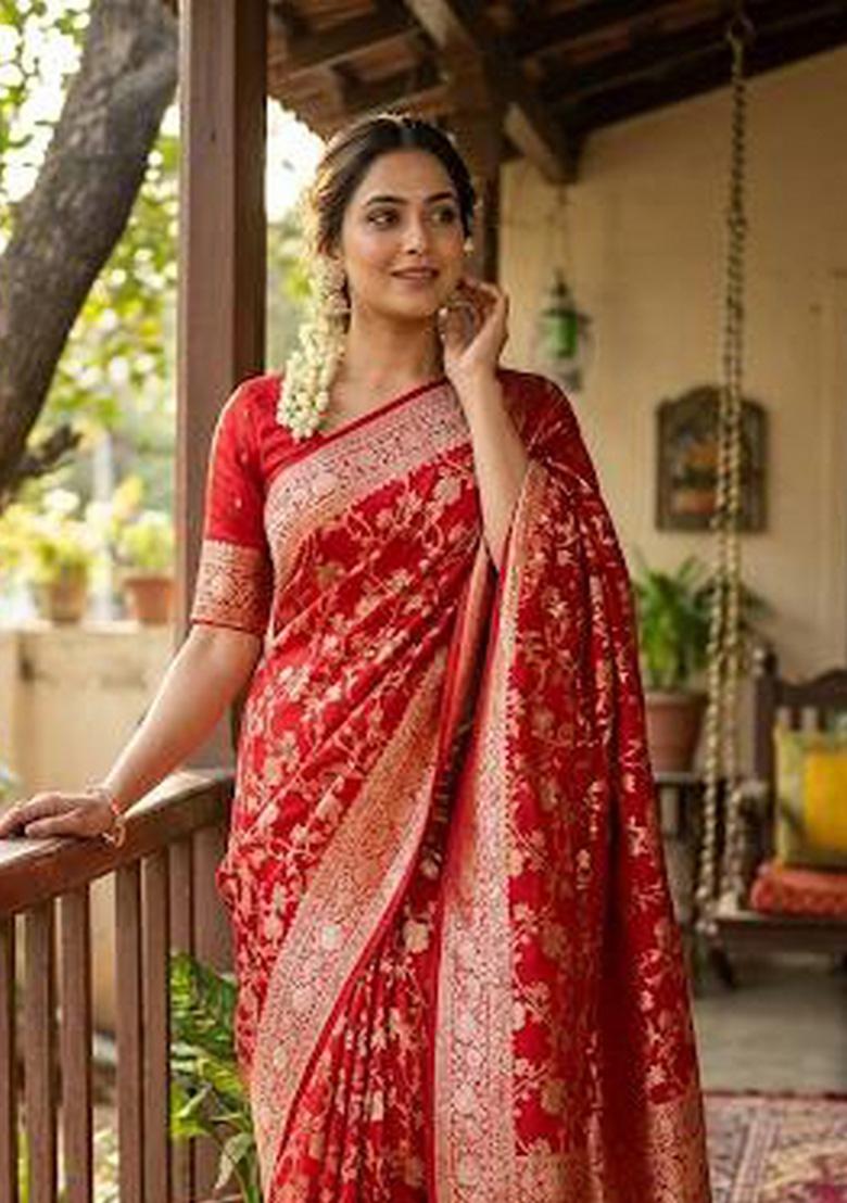 Red Zari Weaving Silk Saree Set - Indya