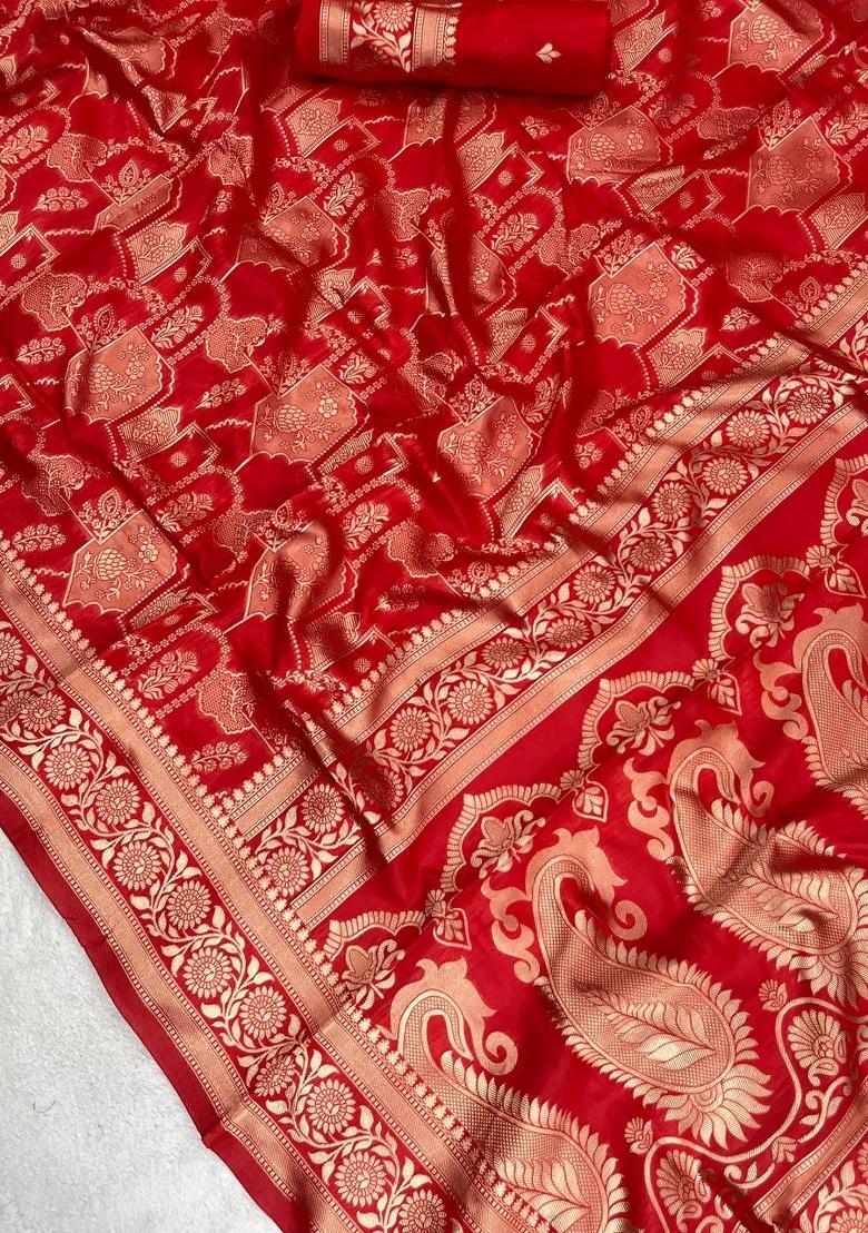 Red Zari Weaving Silk Saree Set - Indya