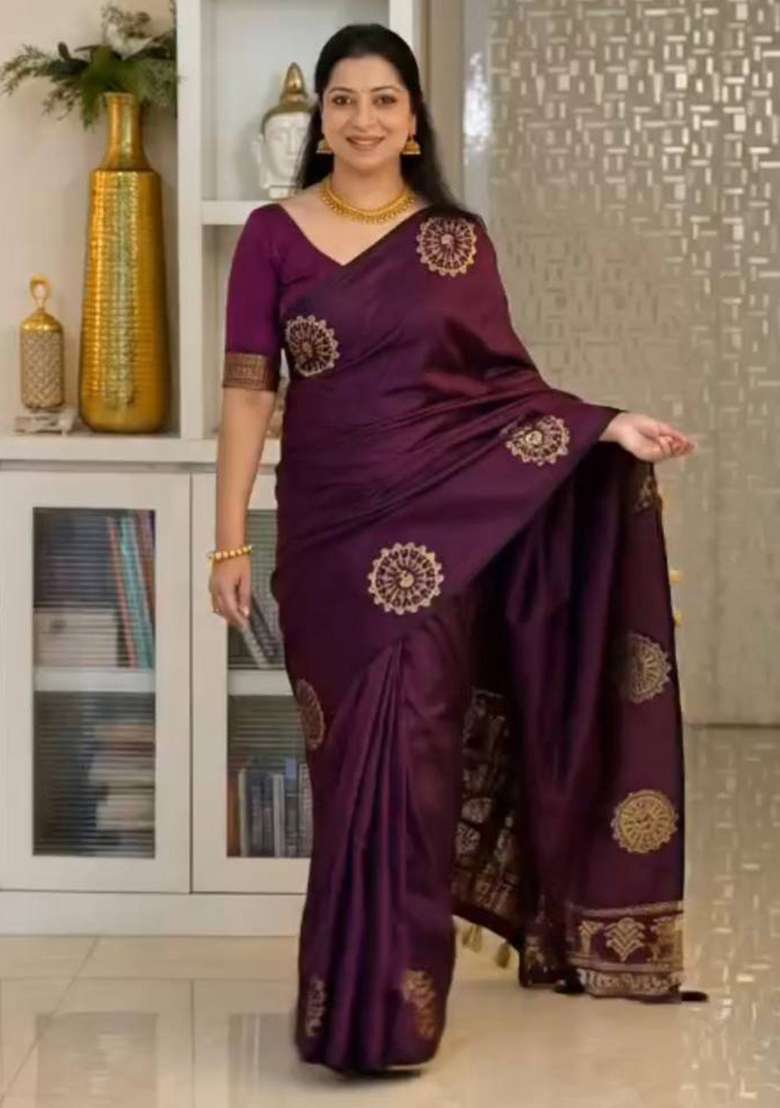 Purple Zari Weaving Silk Saree Set for Diwali and Festive Wear - Indya