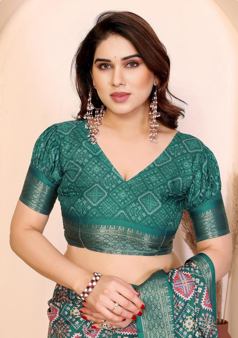 Green Printed Silk Blend Saree Set - Indya