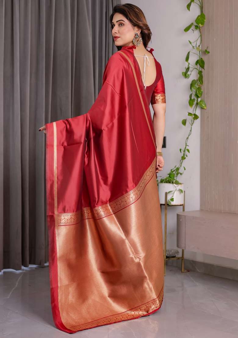 Red Silk Blend Saree Set with Zari Work for Diwali | Wedding & Festive Wear - Indya