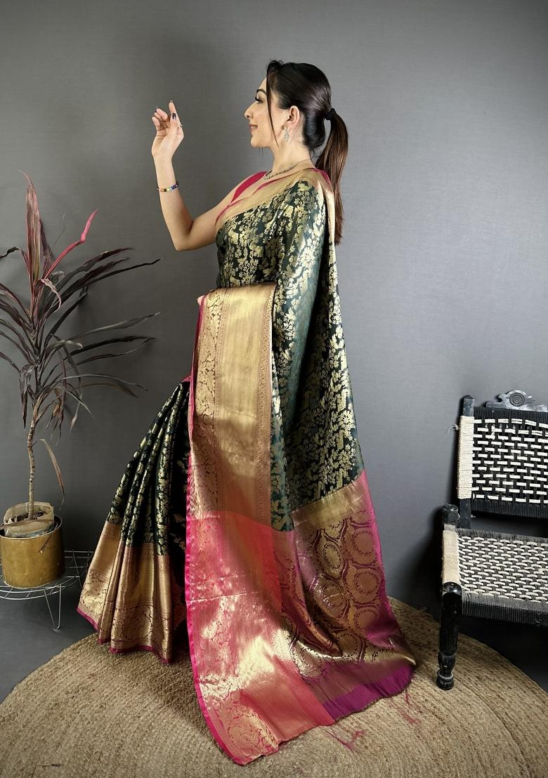 Black Jacquard Silk Saree Set - Indya
