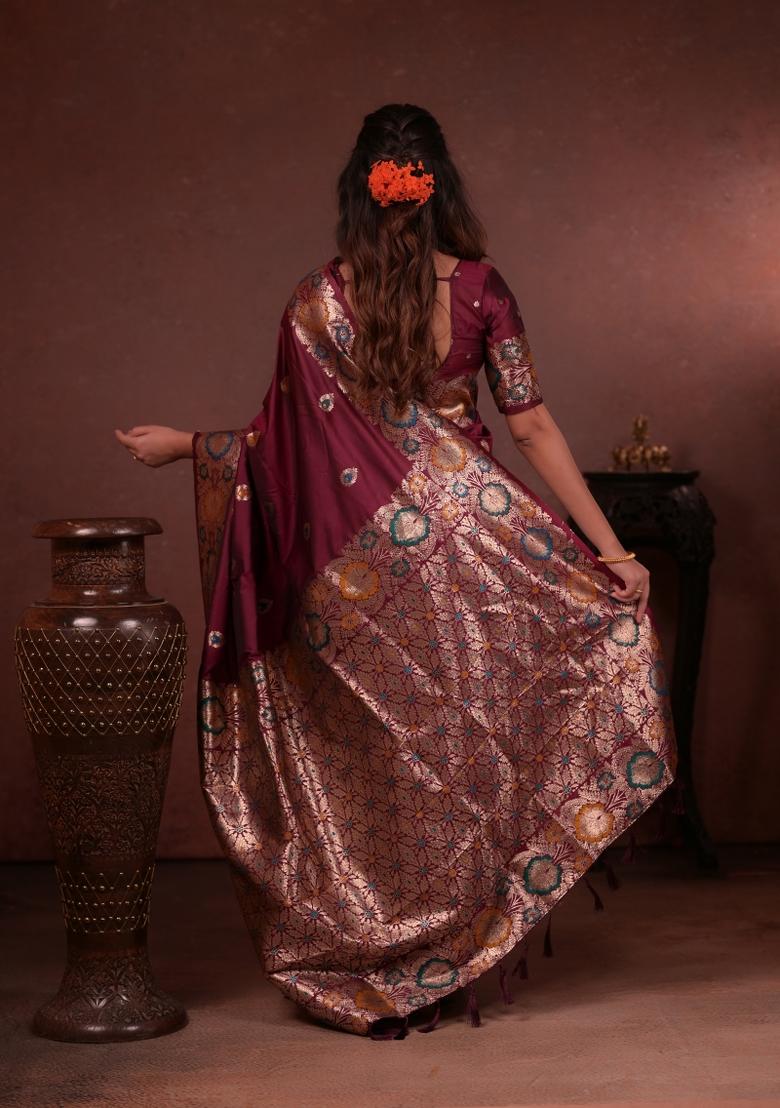 Maroon Jacquard Silk Saree Set - Indya