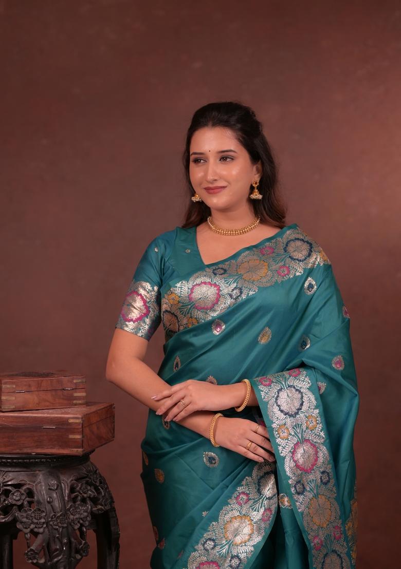 Teal Jacquard Silk Saree Set - Indya