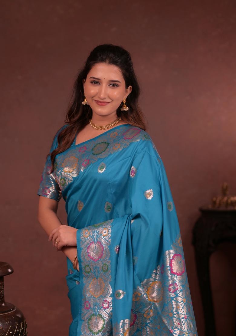 Turquoise Blue Jacquard Silk Saree Set - Indya