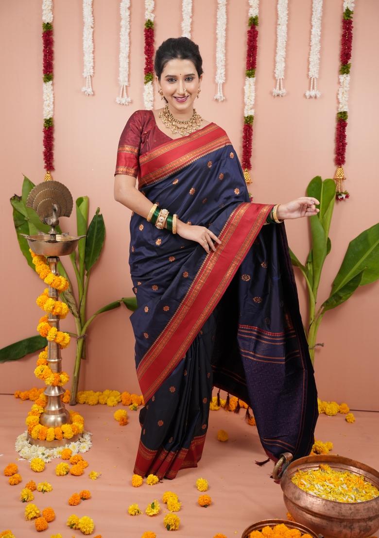 Nevy Blue Jacquard Silk Saree Set - Indya