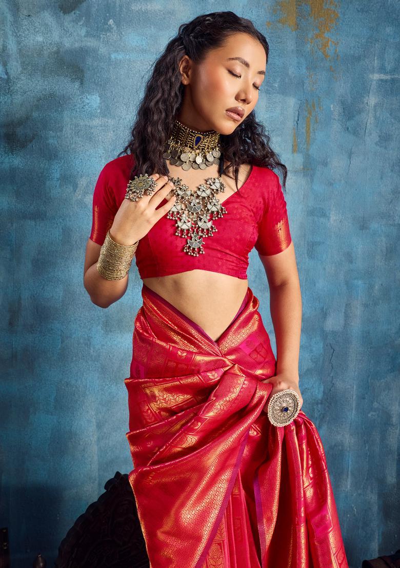 Red Woven Design Silk Saree Set - Indya