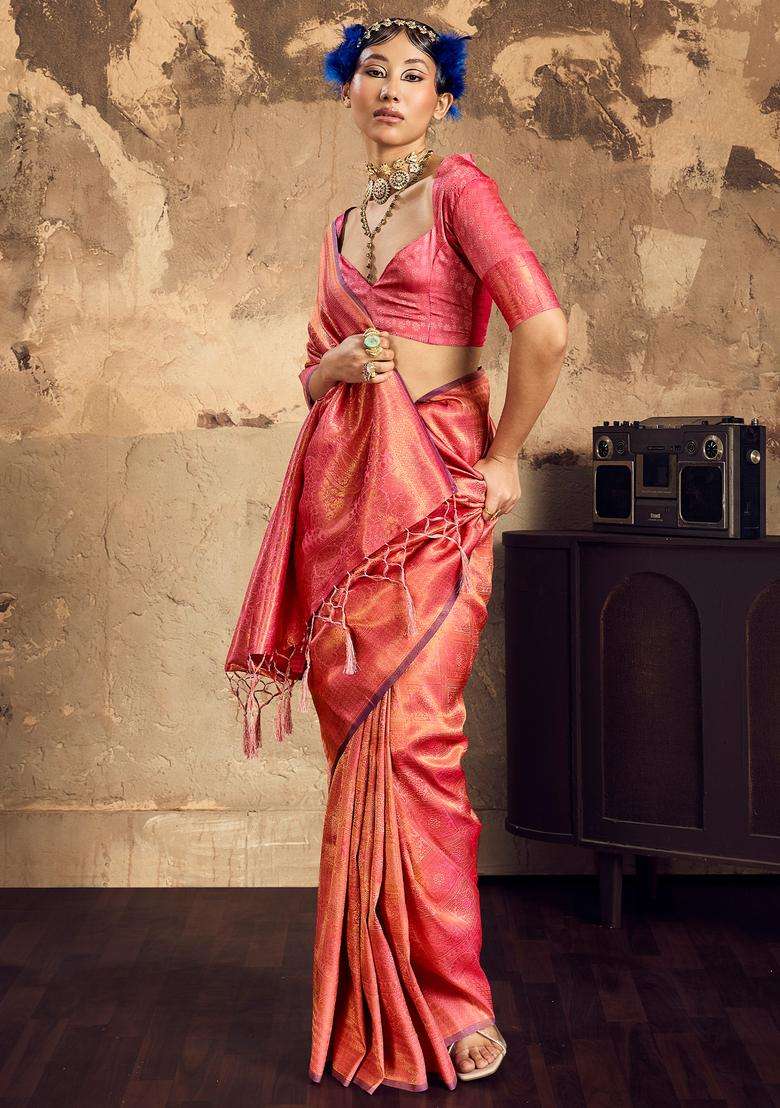 Peach Woven Design Silk Saree Set for Diwali | Wedding & Festive Wear - Indya