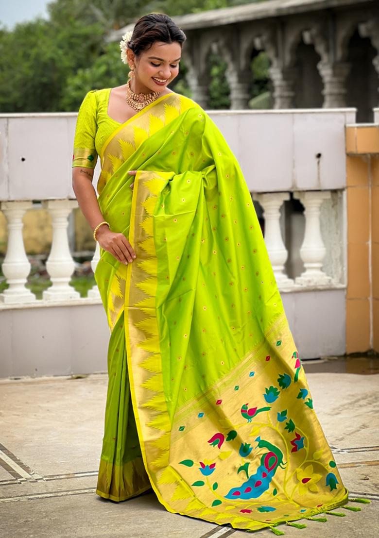 Parrot Green Jacquard Silk Saree Set - Indya