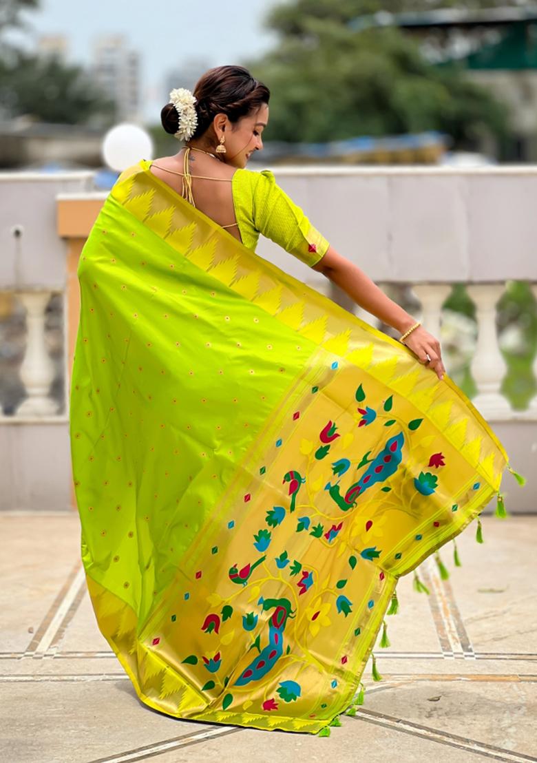Parrot Green Jacquard Silk Saree Set - Indya