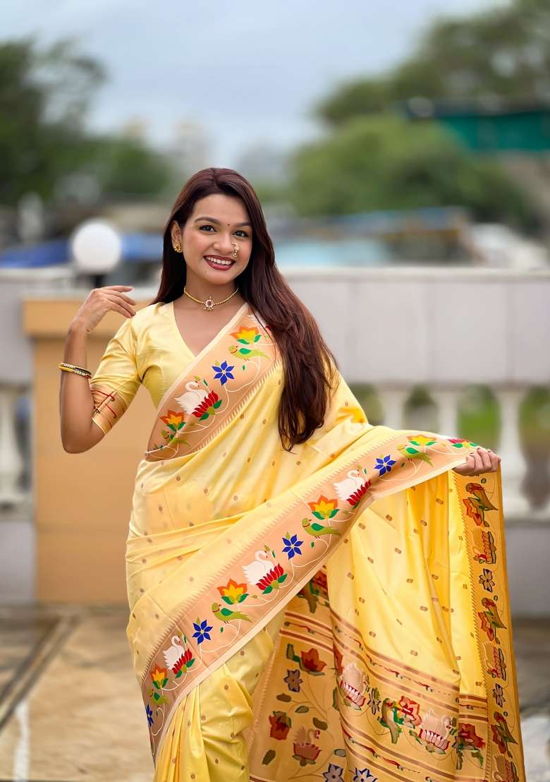 Cream Jacquard Silk Saree Set for Diwali and Festive Wear - Indya