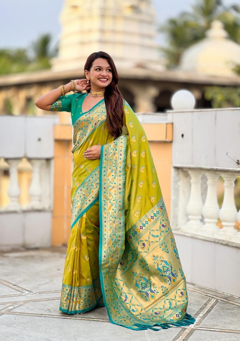 Parrot Green Jacquard Silk Saree Set - Indya