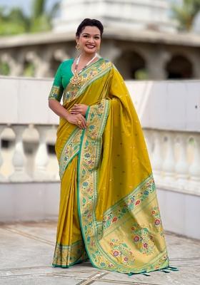 Parrot Green Jacquard Silk Saree Set