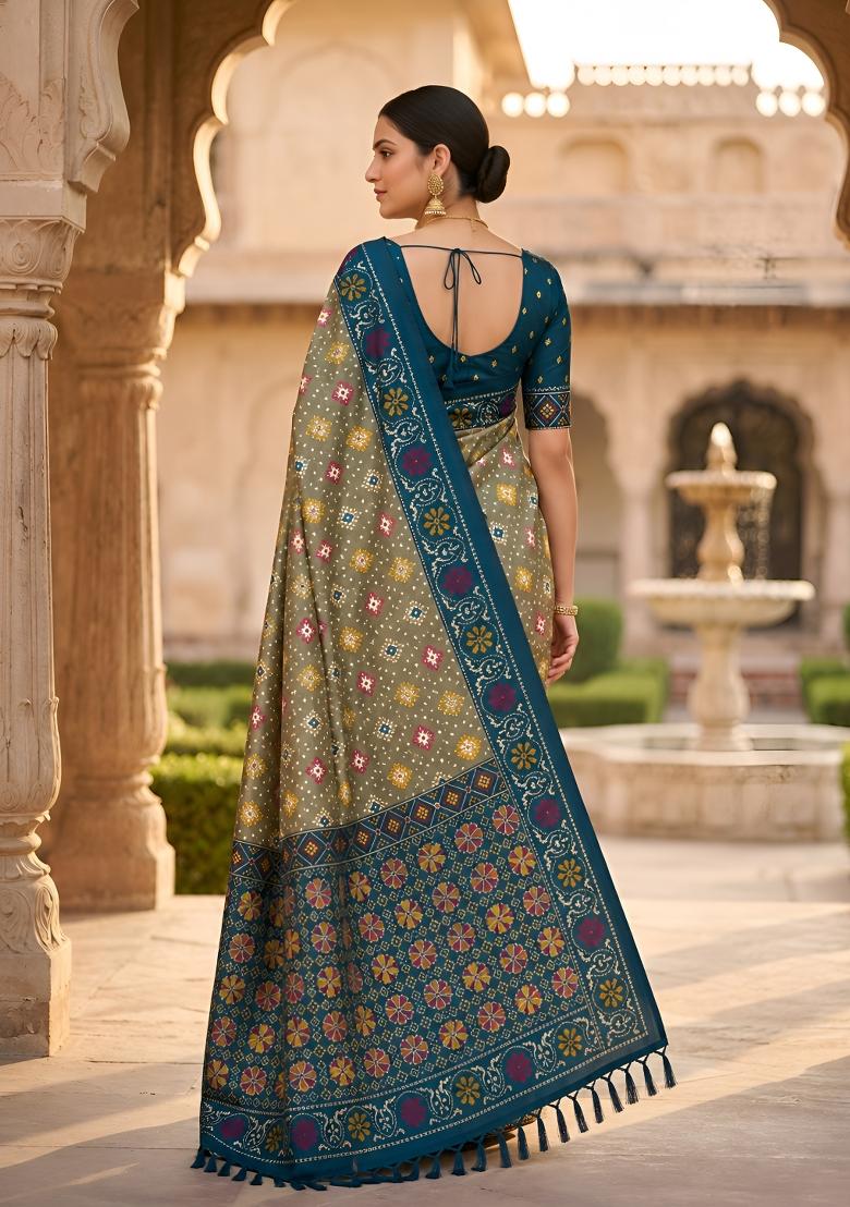 Green Jacquard Silk Saree Set - Indya