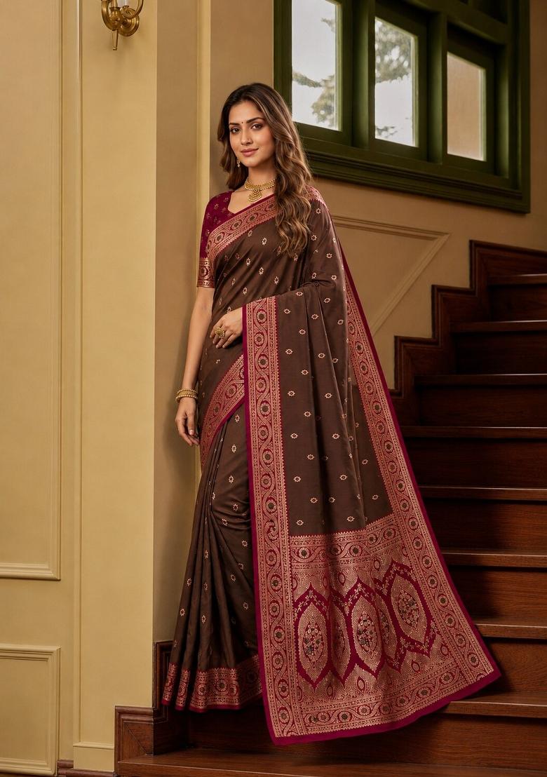 Golden Woven Design Banarasi Saree Set - Indya