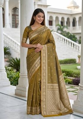 Golden Woven Design Banarasi Saree Set