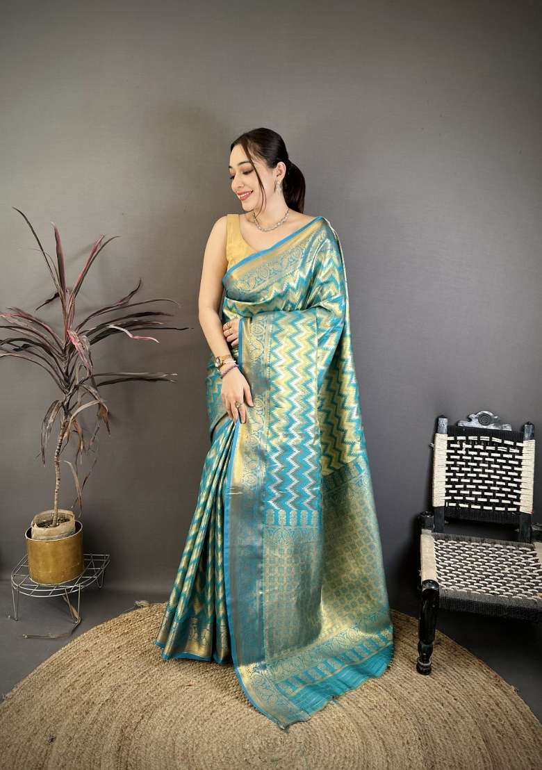 Sea Green Zig Zag Silk Saree Set for Diwali and Festive Wear - Indya
