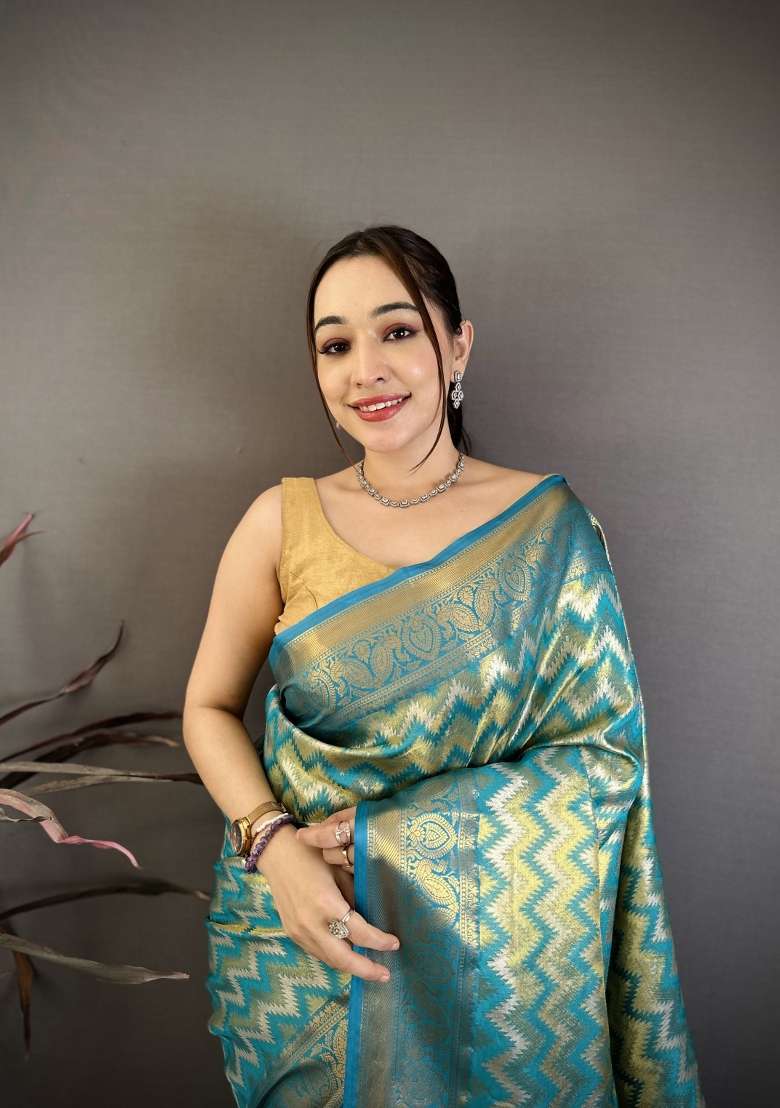 Sea Green Zig Zag Silk Saree Set for Diwali and Festive Wear - Indya