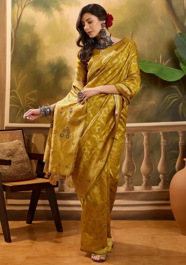 Golden Applique Banarasi Saree Set - Indya