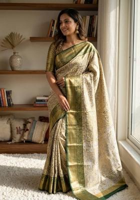 Beige Handloom Weaving Silk Saree Set