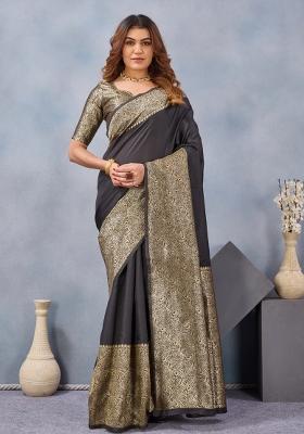 Black Printed Handloom Saree Set