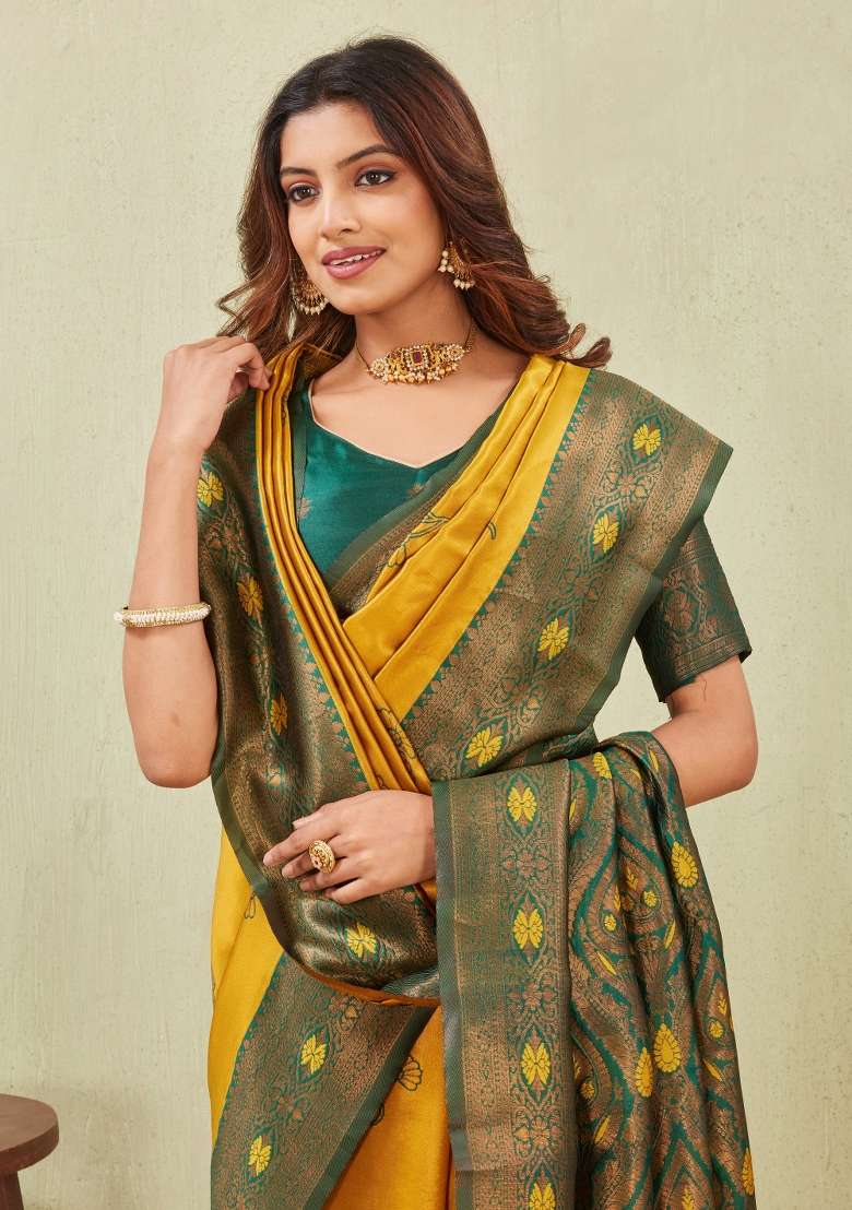 Green And Gold Handloom Saree Set with Printed for Diwali | Wedding & Festive Wear - Indya