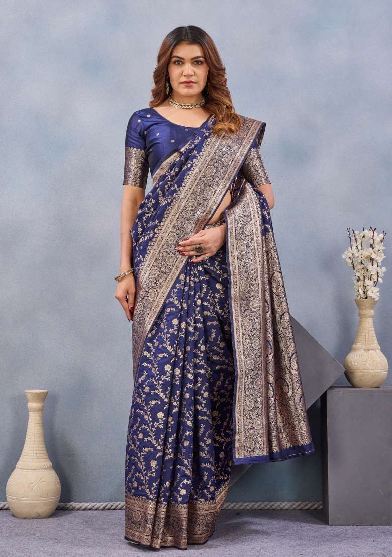 Blue Printed Handloom Saree Set for Diwali and Festive Wear - Indya