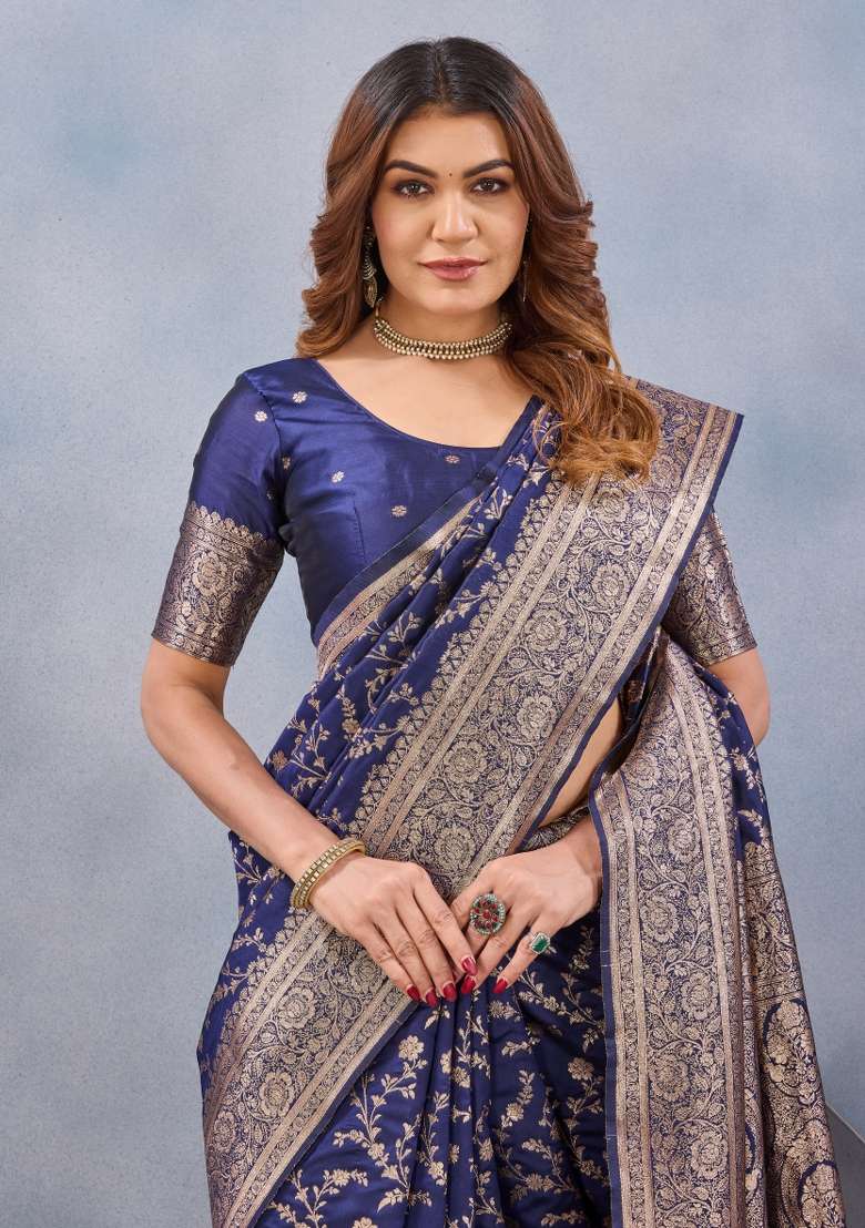 Blue Printed Handloom Saree Set for Diwali and Festive Wear - Indya