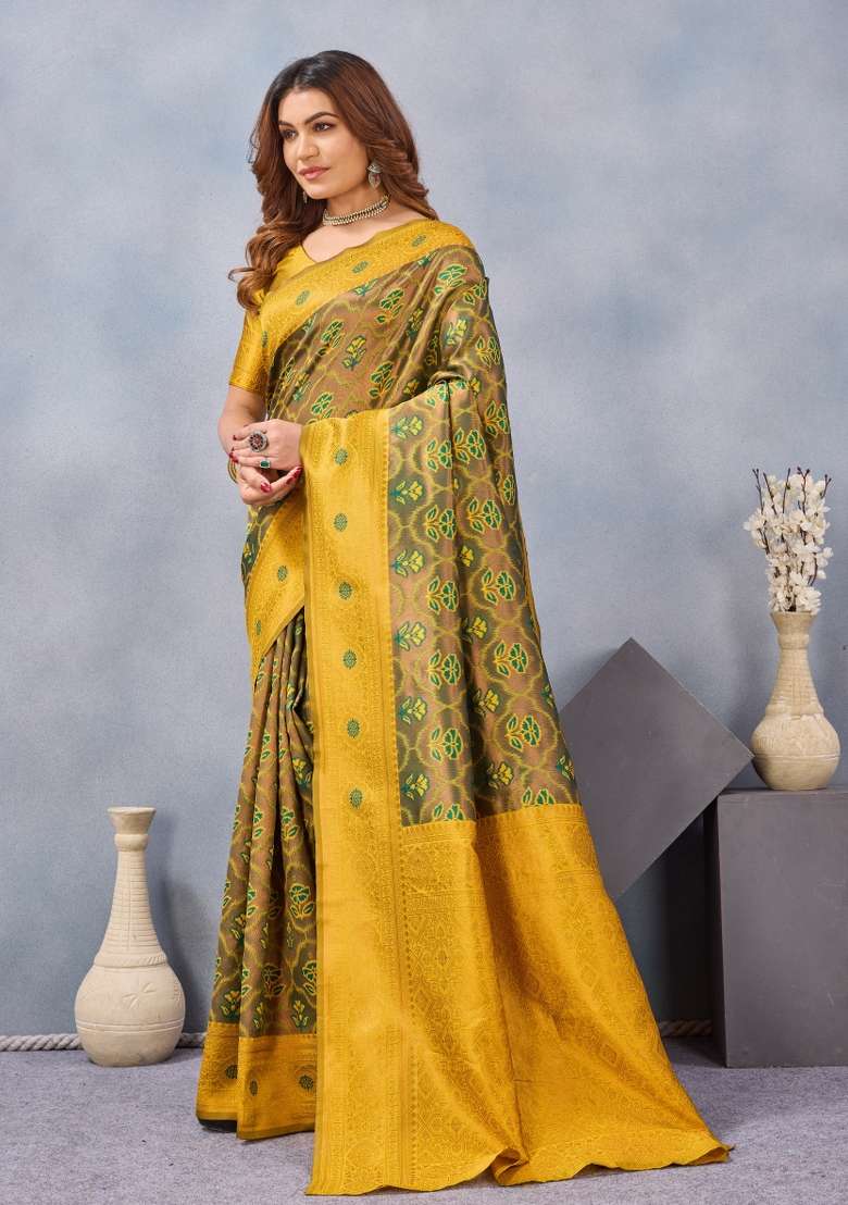 Green And Mustard Printed Handloom Saree Set for Diwali and Festive Wear - Indya