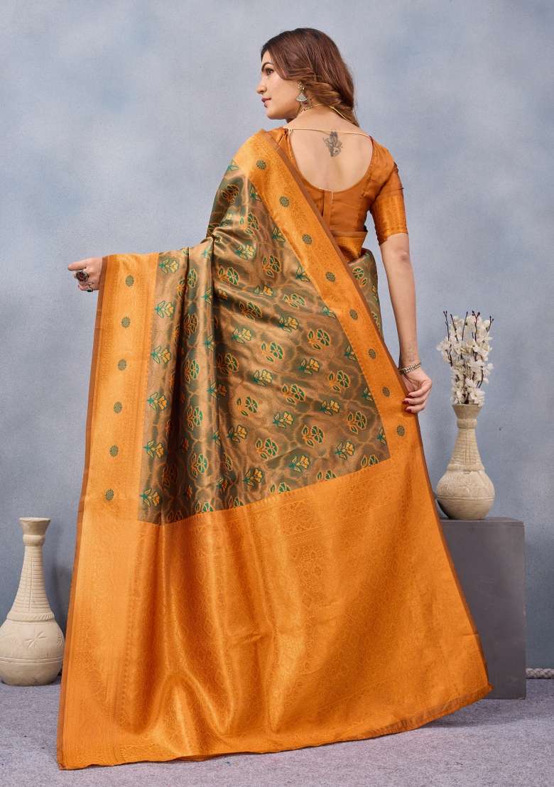 Green And Orange Printed Handloom Saree Set - Indya