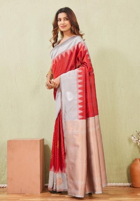 Grey And Red Printed Handloom Saree Set