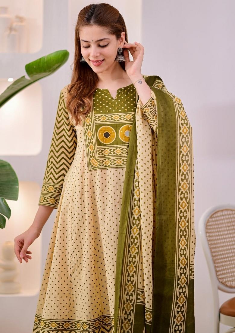 Off White Embroidered Silk Saree Set - Indya