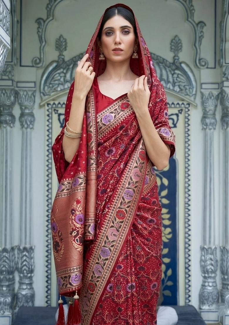 Red Weaving Georgette Saree Set - Indya