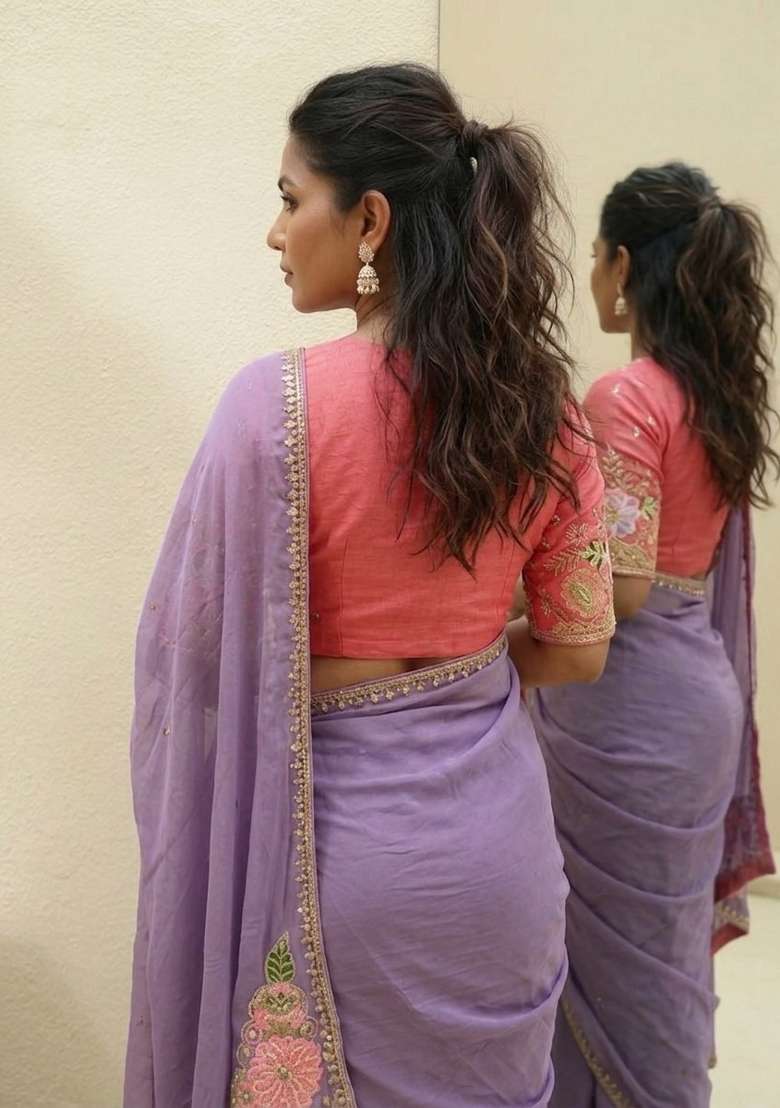 Lavender Silk Saree Set with Embroidered for Diwali | Wedding & Festive Wear - Indya