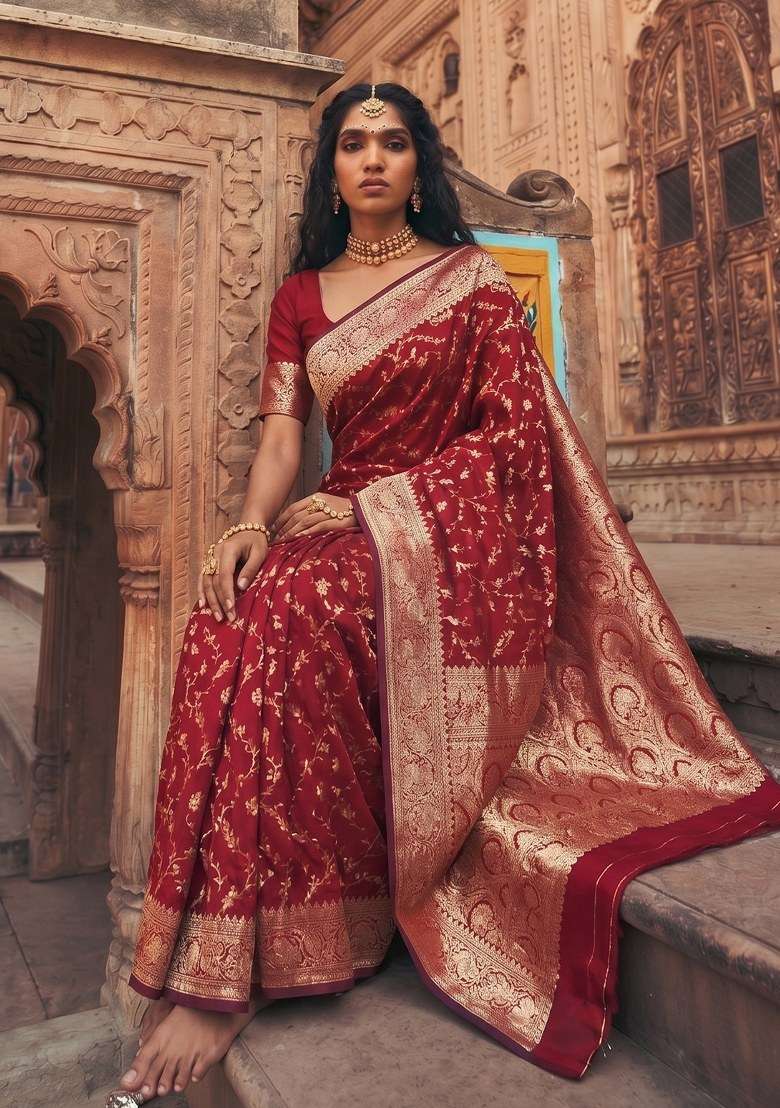 Red Jacquard Work Silk Blend Saree Set for Diwali | Wedding & Festive Wear - Indya