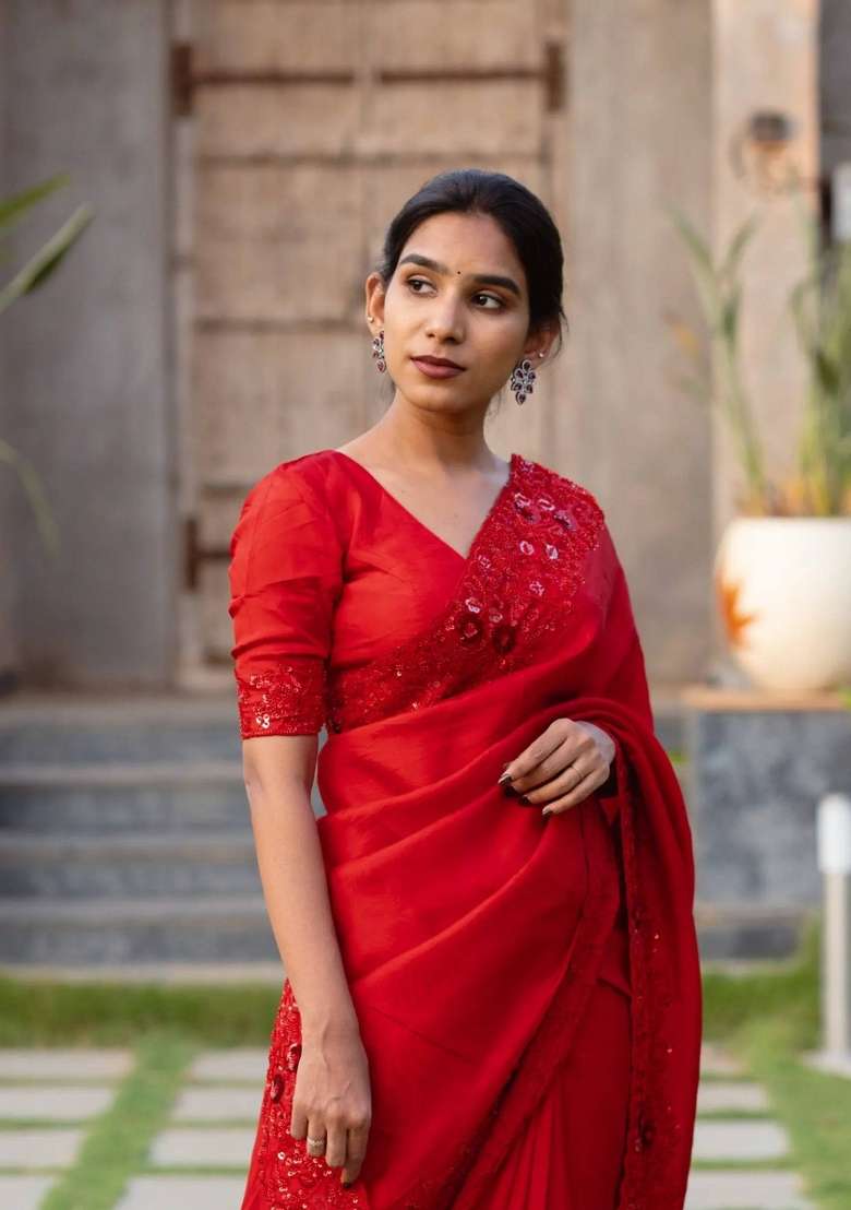 Red Embroidered Silk Blend Saree Set for Diwali and Festive Wear - Indya