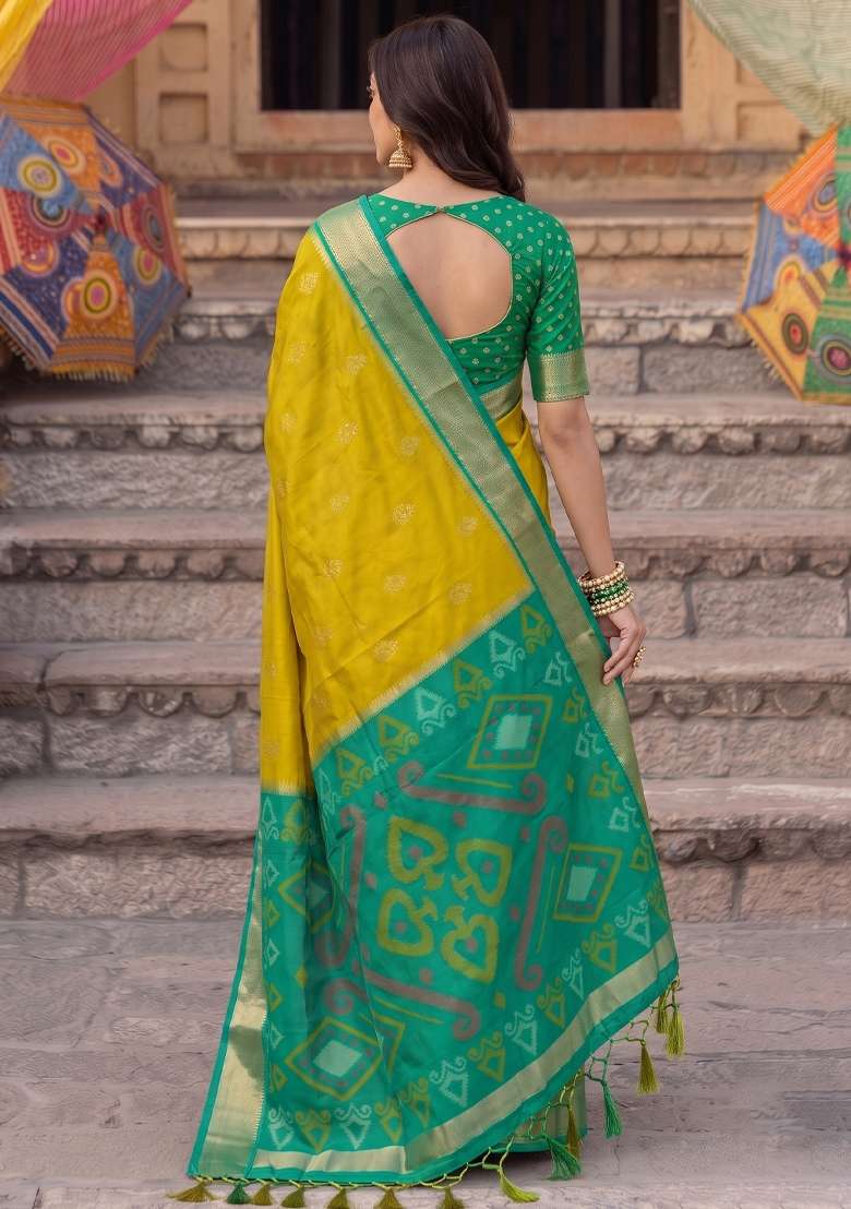 Olive Green Woven Silk Blend Saree Set for Diwali | Wedding & Festive Wear - Indya